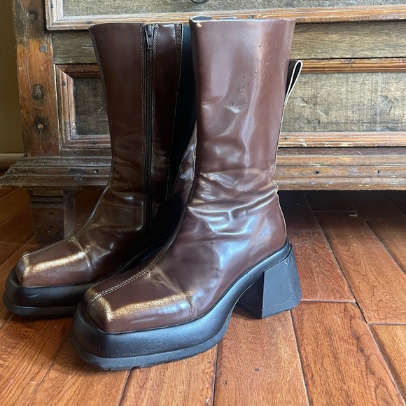 Cassia Platform Boot by Miista - Picture 6 of 10